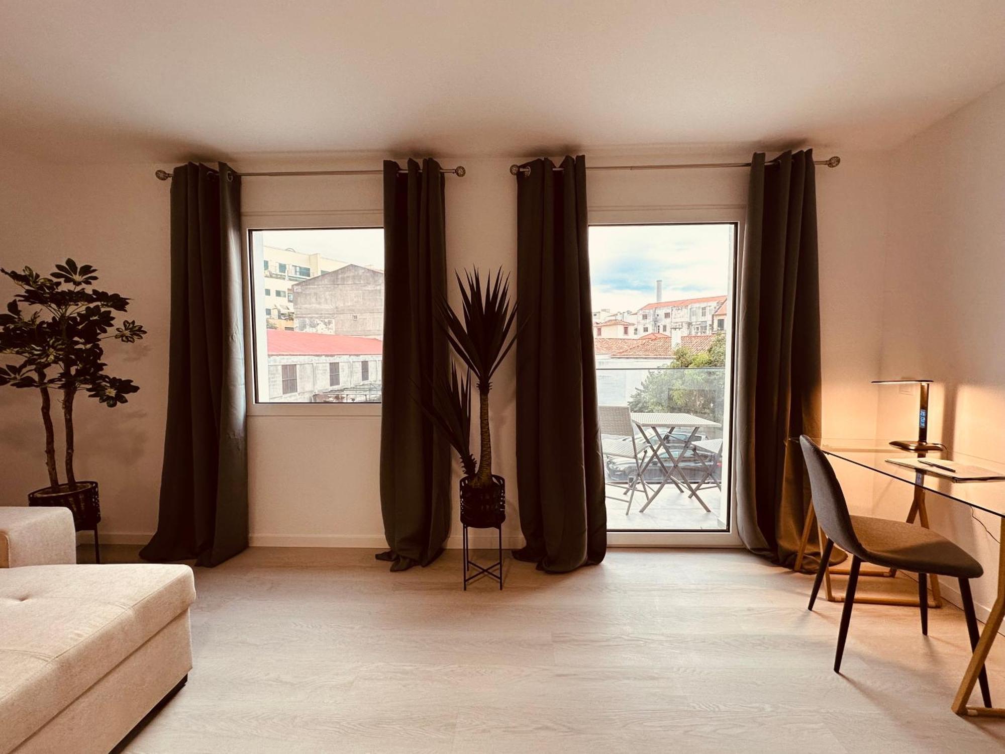 Living Funchal Inn Екстер'єр фото