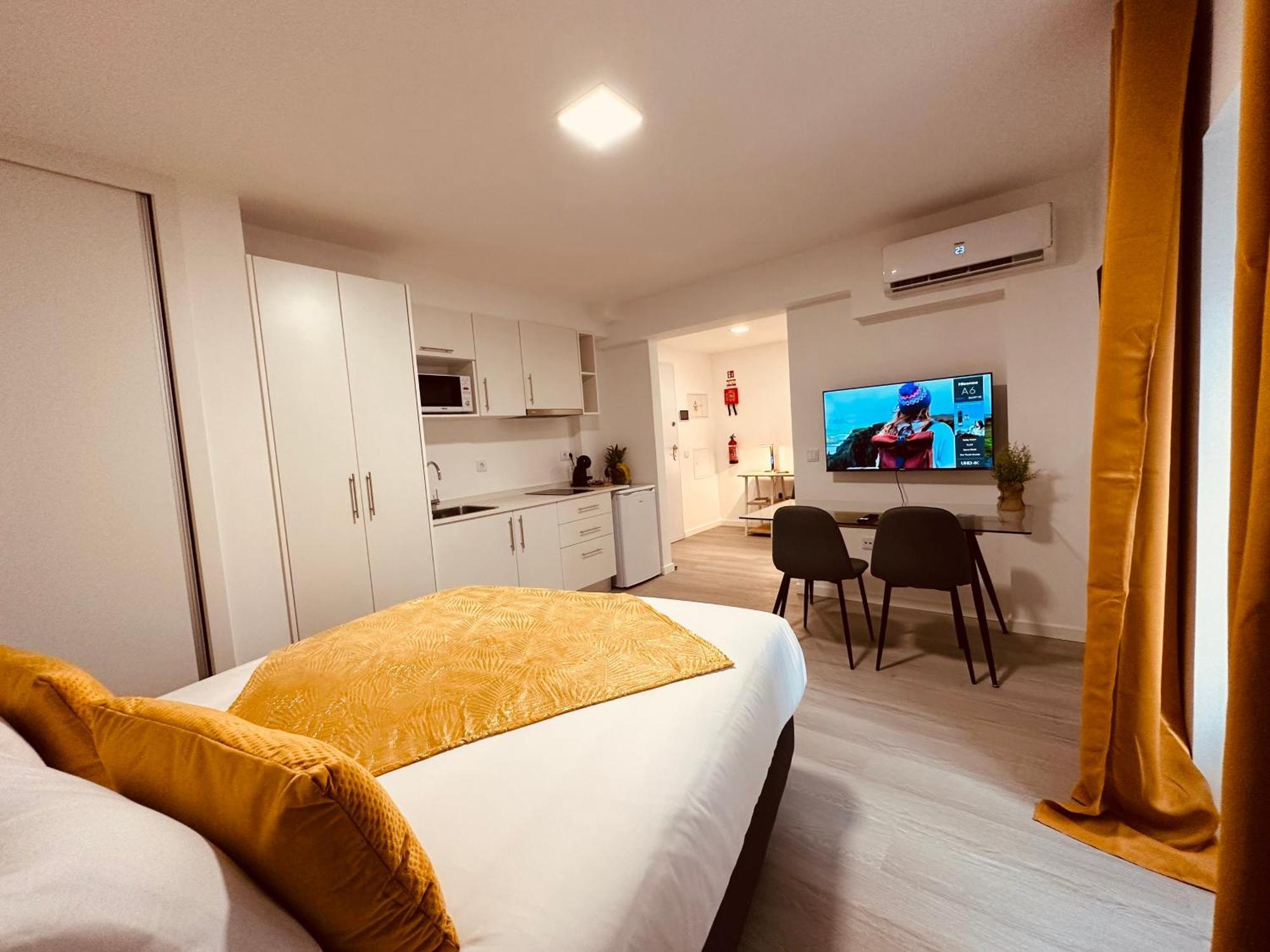 Living Funchal Inn Екстер'єр фото