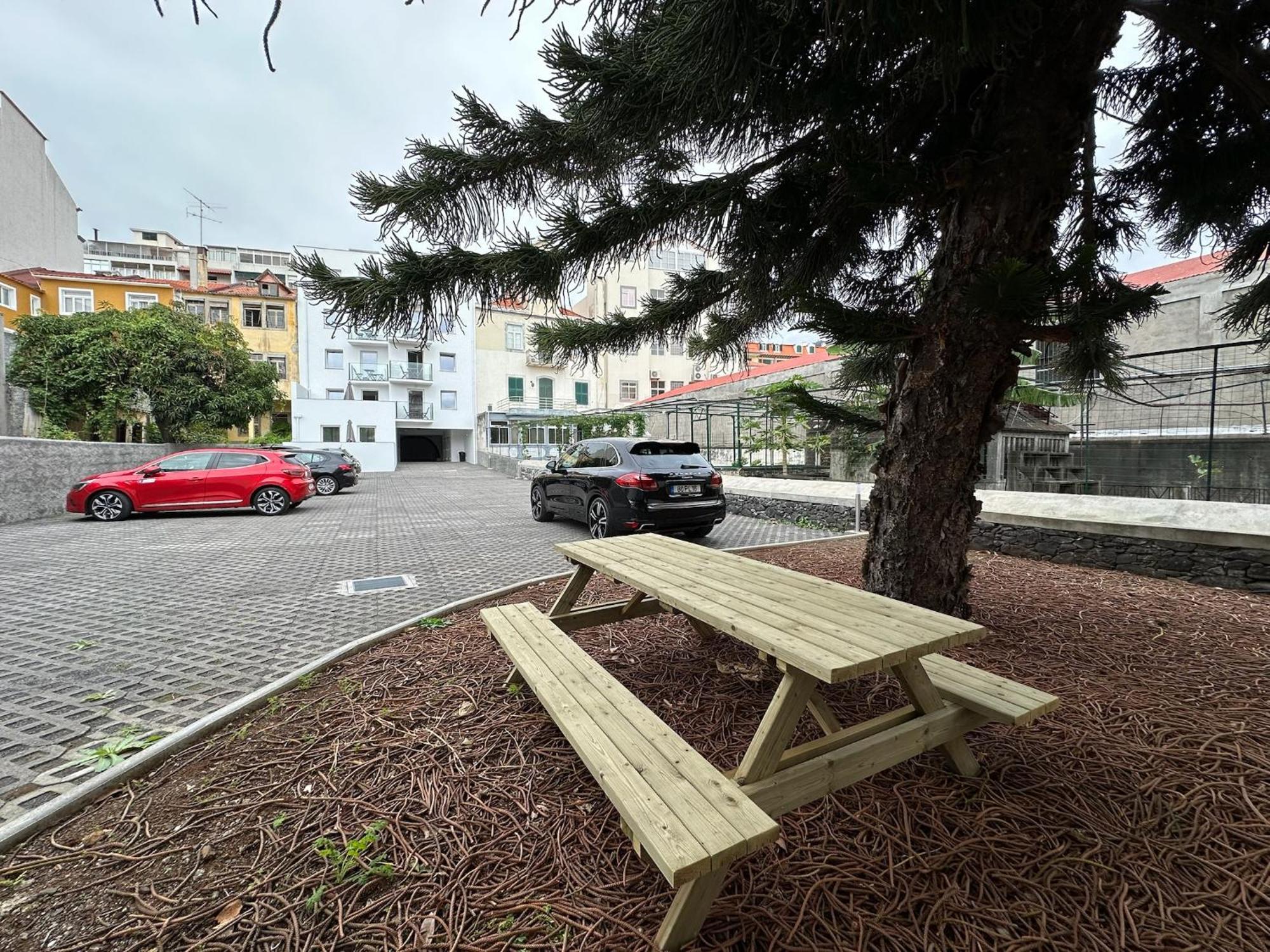 Living Funchal Inn Екстер'єр фото